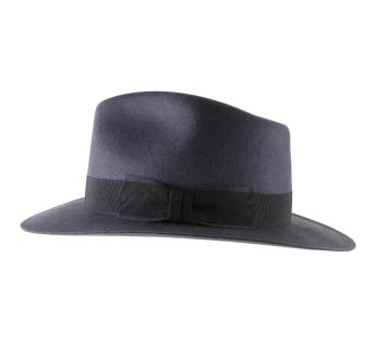 Chapeau noir feutre bords rabattus