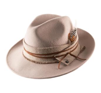 Le Chapeau Cloche: cet accessoire si élégant et féminin !